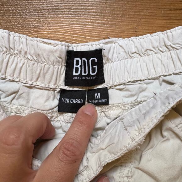 Urban Outfitters cream y2k elastic waist zipper womens cargo pants SIZE M - Picture 4 of 6